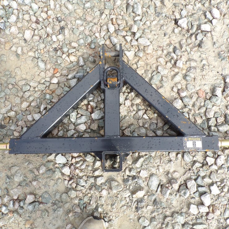 #2404 • CATEGORY 2 3 POINT HITCH WITH RECEIVER