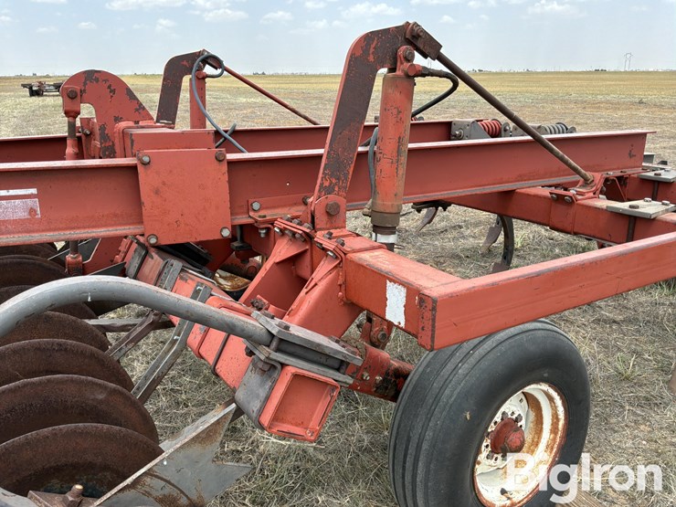 hesston-2540-image-14