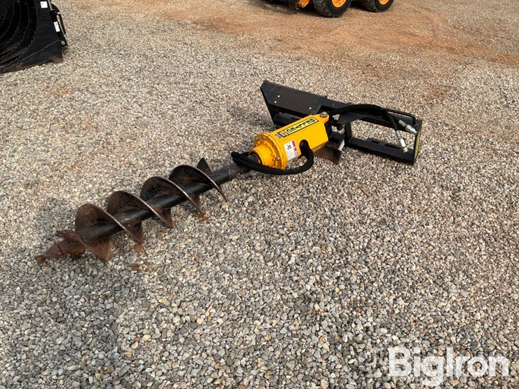 belltec-300-hydraulic-post-hole-digger-image-1