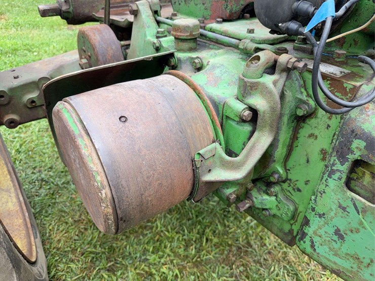 john-deere-b-image-22