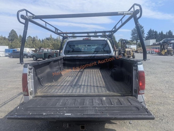 2004-ford-f350-image-12