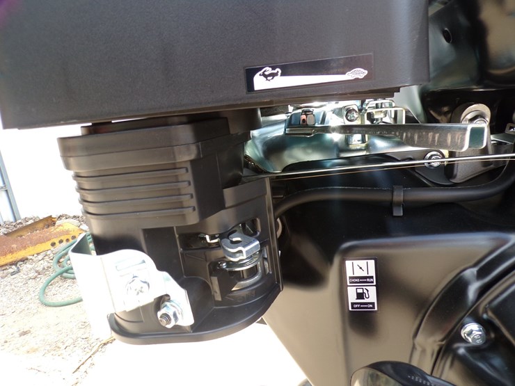 #2263-•-40-gallon-air-compressor-image-13