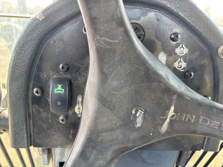2009-deere-772g-image-50