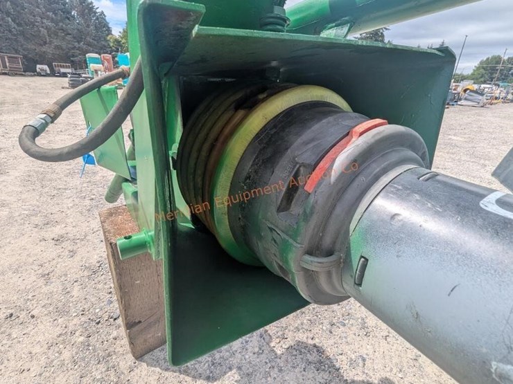 john-deere-1320-image-22