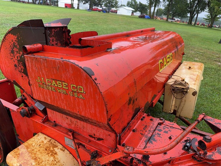 case-133-square-baler-image-14