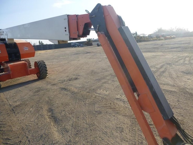 2013-jlg-860sj-image-16