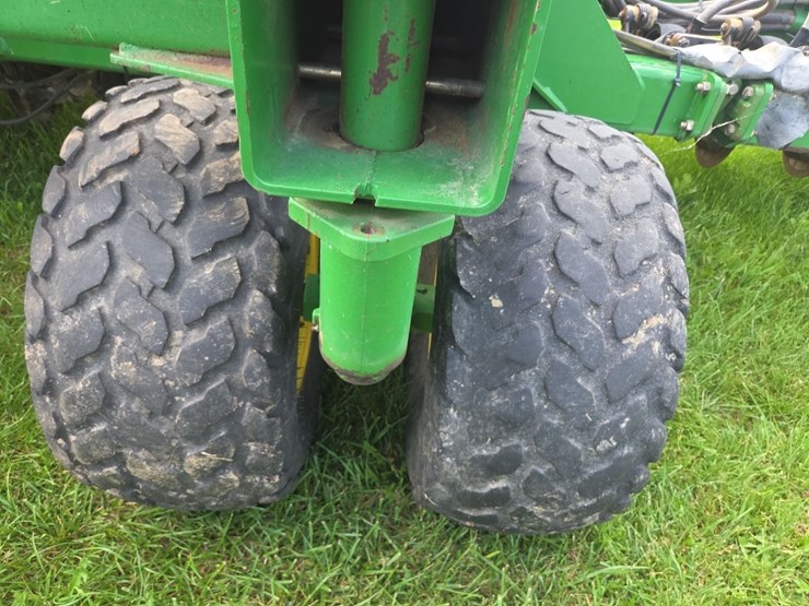 john-deere-1690-image-42