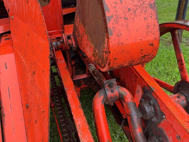 case-133-square-baler-image-27