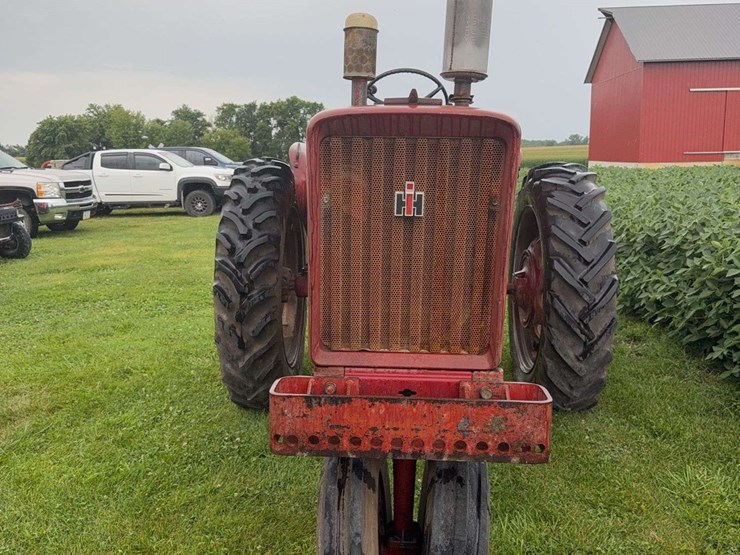 farmall-504-image-7