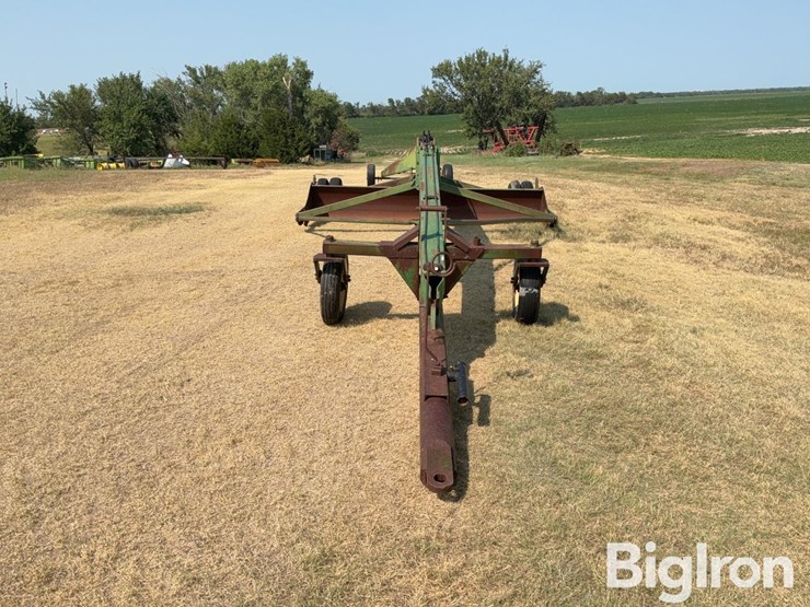 john-deere-12-image-2