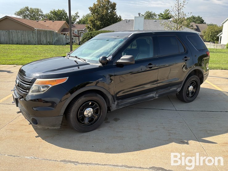2015-ford-explorer-image-1