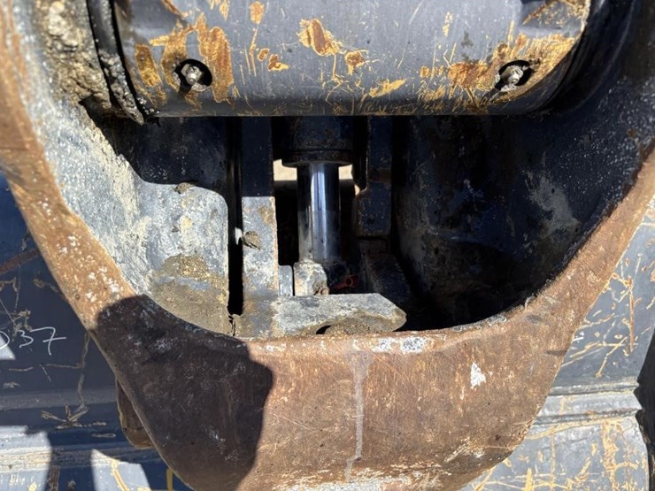 2023-xcmg-xe155ucr-hydraulic-excavator-image-13