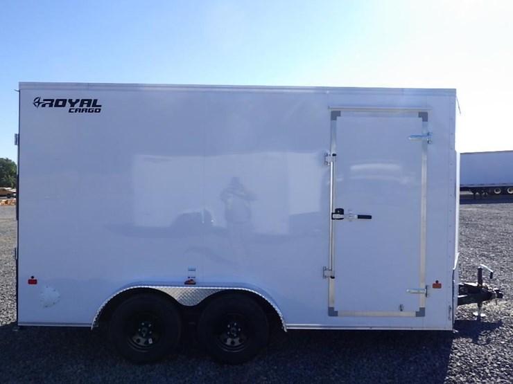 2027-royal-lcht35-7.516v-86-t/a-enclosed-trailer-image-6