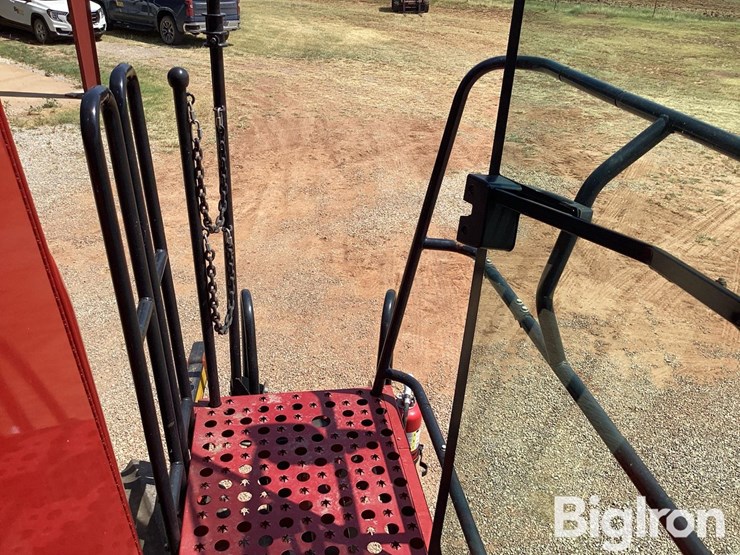 2011-case-ih-6088-image-13