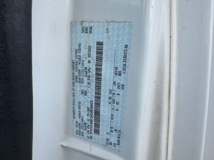 2006-ford-e450-image-82