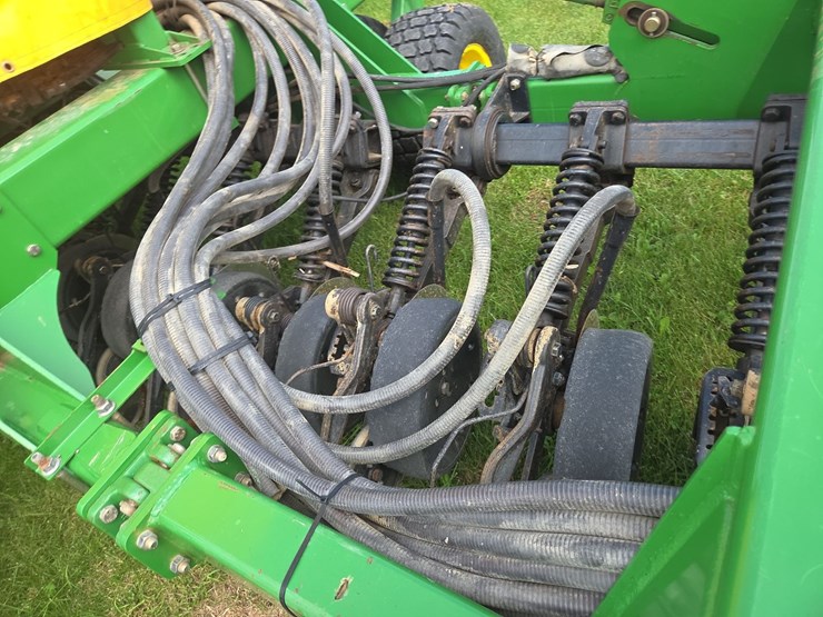 john-deere-1690-image-19