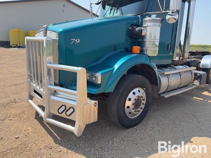 2010-kenworth-t800-image-9