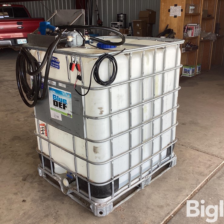 Schutz RMX 330 EcoBulk DEF Tote W/Fill-Rite Pump