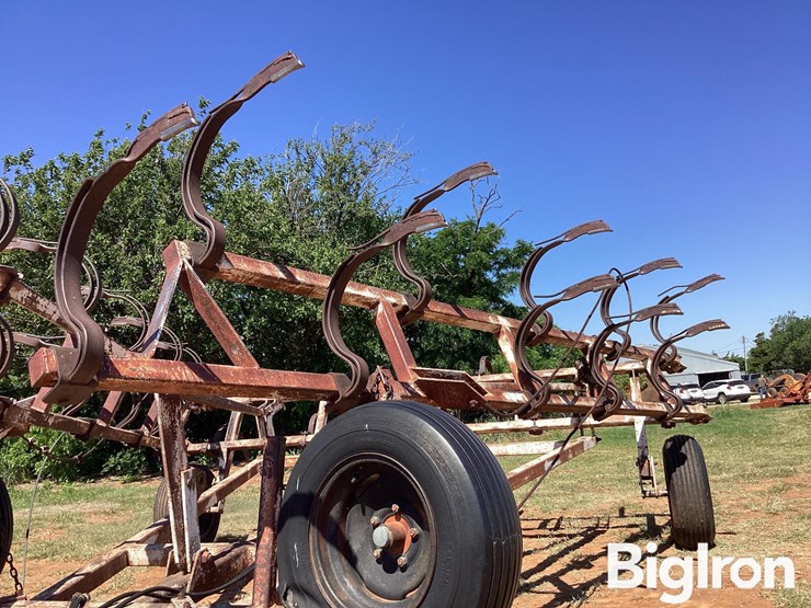 nh3-40’-anhydrous-knife-applicator-image-12