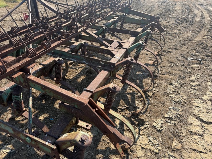 john-deere-1100-image-7