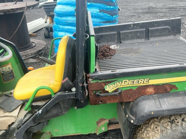 john-deere-gator-image-23