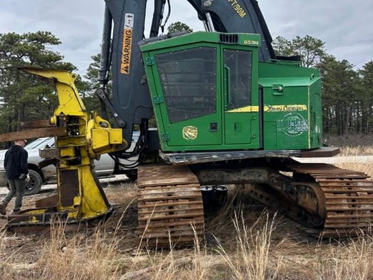 2019-deere-853m-image-1