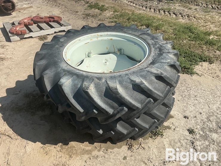 ford-tractor-image-1