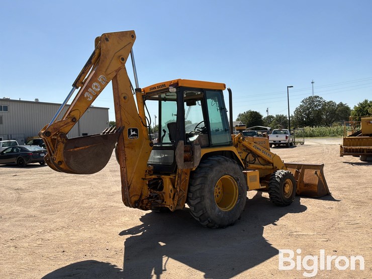 john-deere-310-image-5