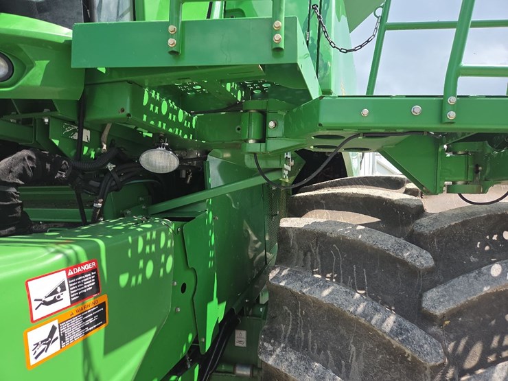 john-deere-s680-image-12