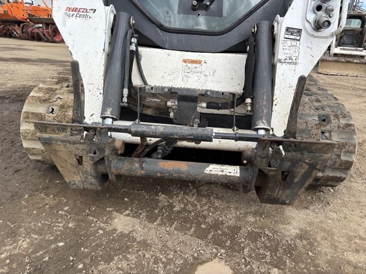 2017-bobcat-t595-image-6