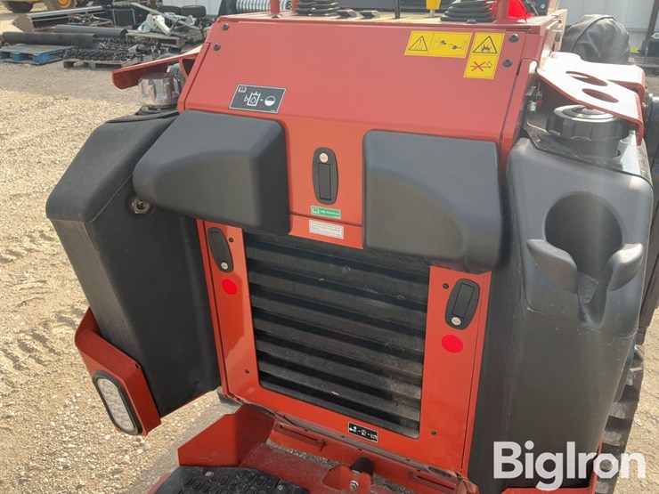 2024-ditch-witch-sk1550-image-16