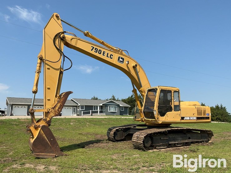 1996-john-deere-790-image-1