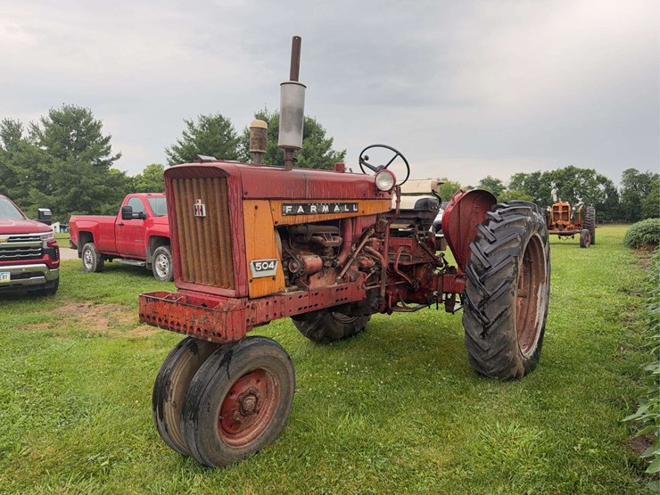 farmall-504-image-1
