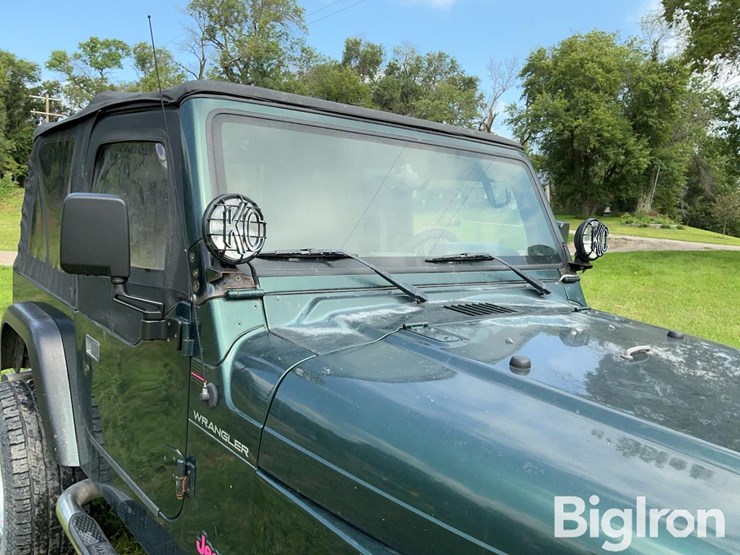 1999-jeep-wrangler-image-12