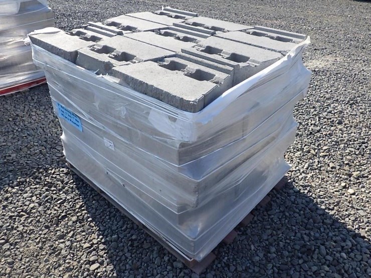 retaining-wall-6"-h-x-12"-d-x-17"-w-image-5