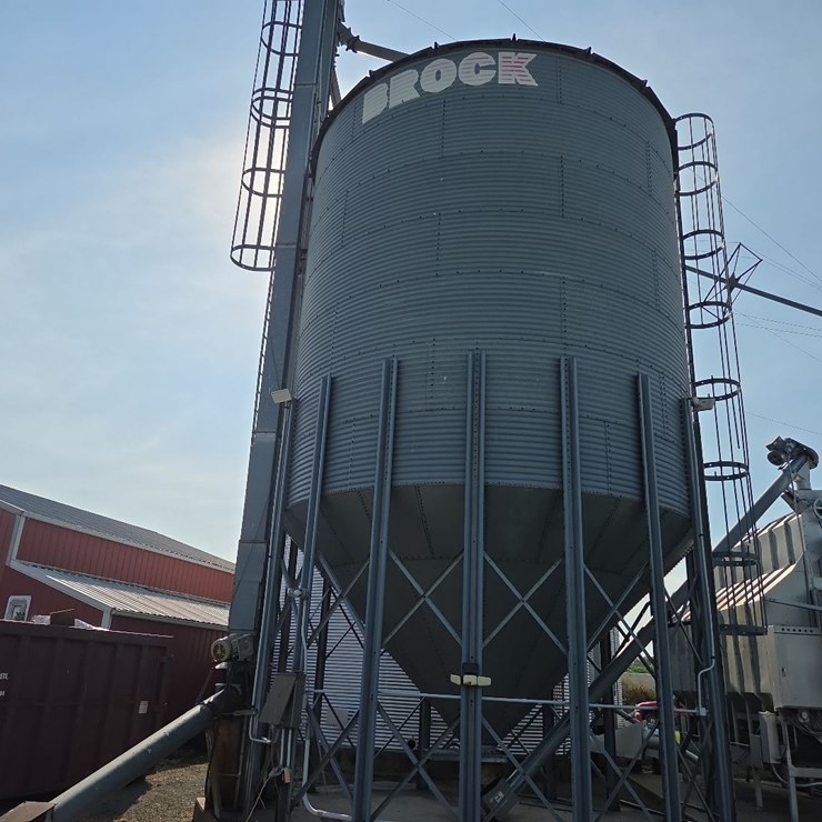 7 ring x 18'6" Brock cone bottom bin w/ 8" unload auger