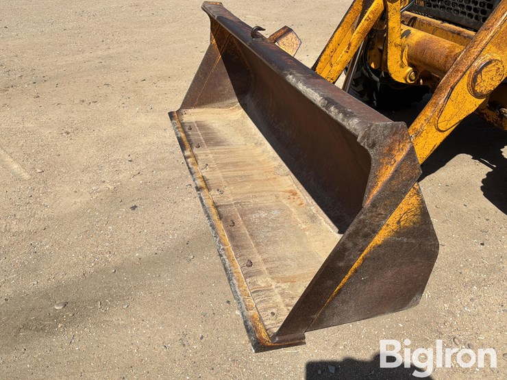 john-deere-310-image-13