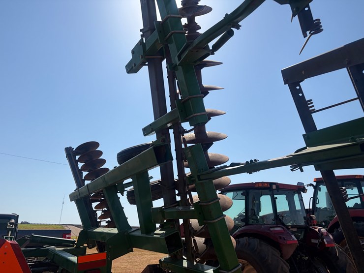 john-deere-637-image-10