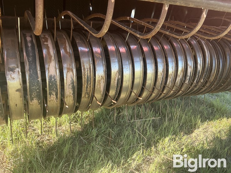 case-ih-rbx561-image-18