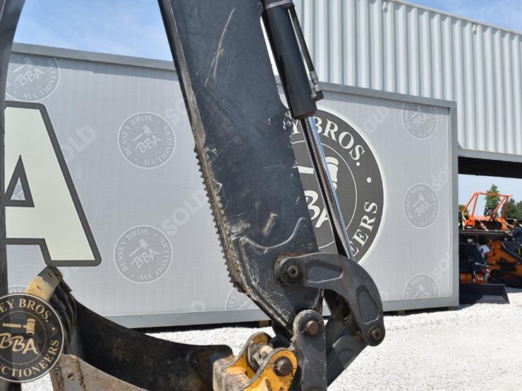 2015-deere-410k-image-30