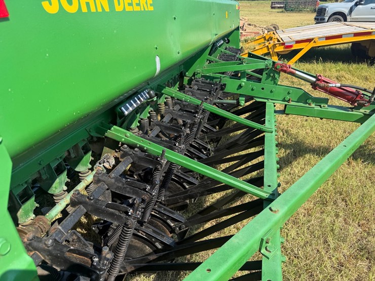 john-deere-8000-image-37