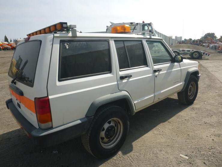 1999-jeep-cherokee-image-3