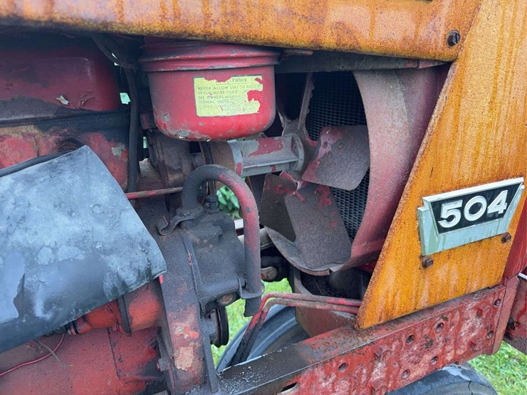 farmall-504-image-17