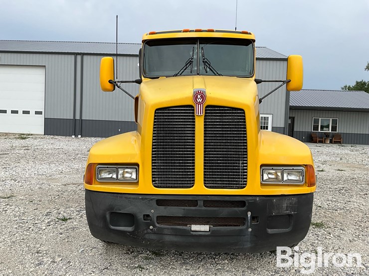 2003-kenworth-t600-image-2