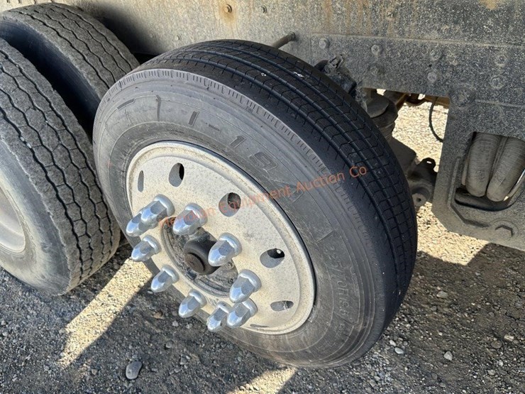 2000-kenworth-t800-image-12