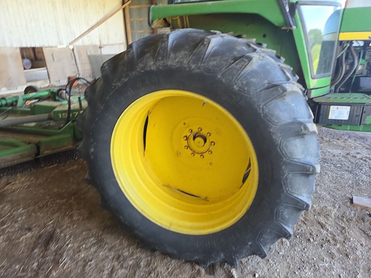 john-deere-4430-image-31