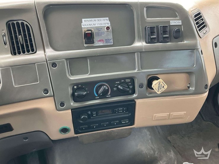 2005-sterling-l7500-image-17