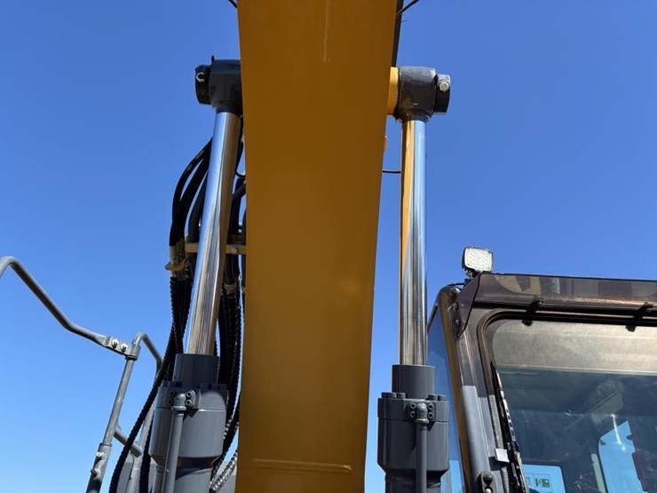 2023-xcmg-xe155ucr-hydraulic-excavator-image-19