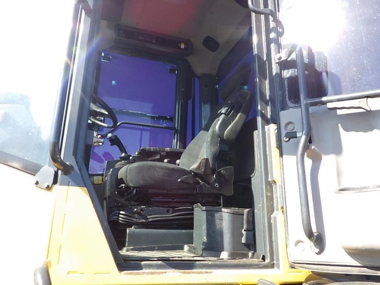 2018-komatsu-wa320-8-image-43
