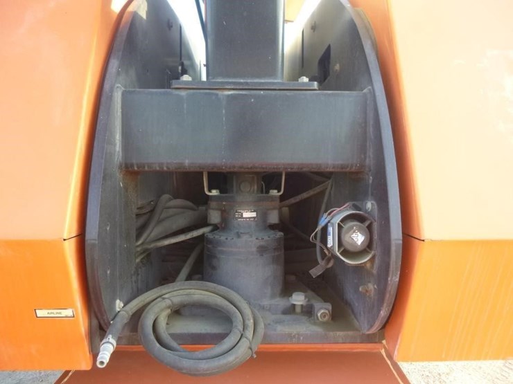 2013-jlg-860sj-image-32